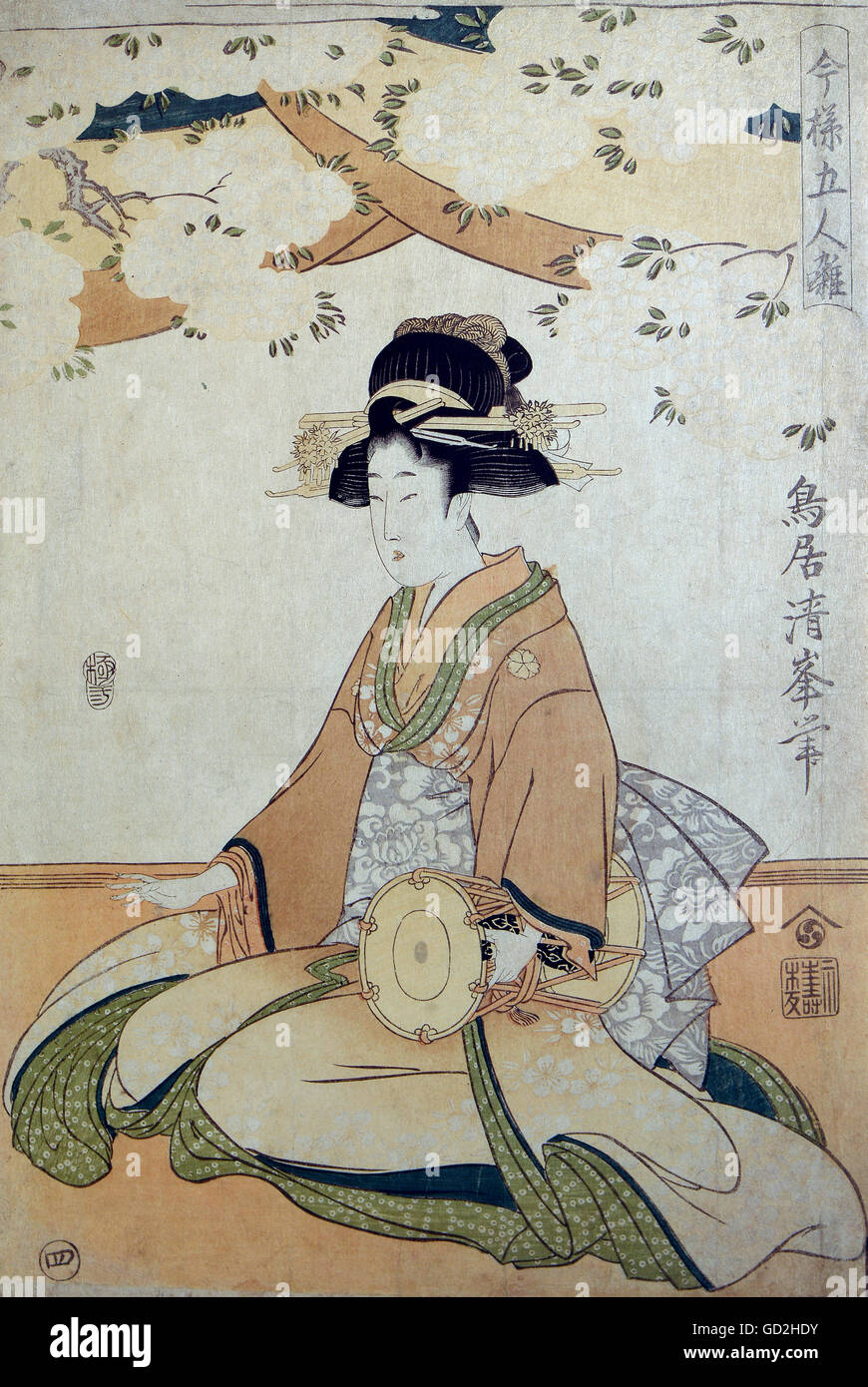 Belle arti, Utamaro, Kitagawa (1753 - 1806), grafica "Geisha inginocchiato con tamburo a forma di clessidra", fine XVIII secolo, colore xilografia, collezione privata, artista del diritto d'autore non deve essere cancellata Foto Stock