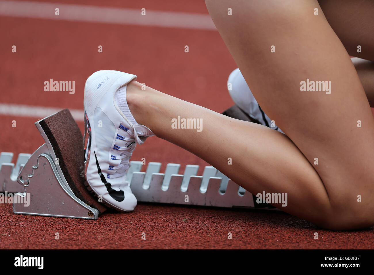 Donne 400m Ostacoli riscaldare 2, 2016 del Campionato Britannico, Birmingham Alexander Stadium Regno Unito. Foto Stock