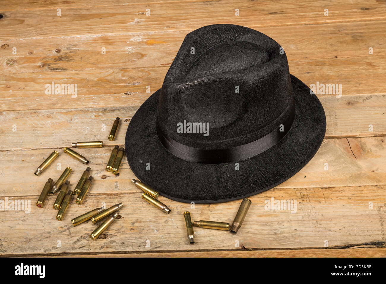 Fedora hat e pallottole, un film noir concept Foto Stock