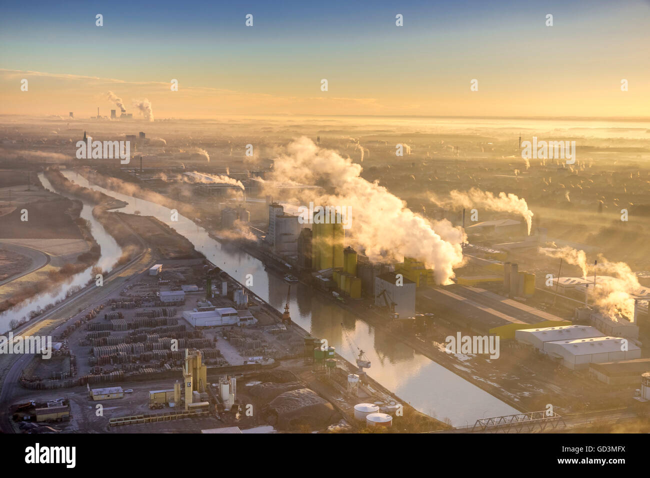 Veduta aerea del porto di martello con mulino ad olio Brökelmann sul Datteln.Hamm canale, Alba Hamm, Hamm, regione della Ruhr, Foto Stock