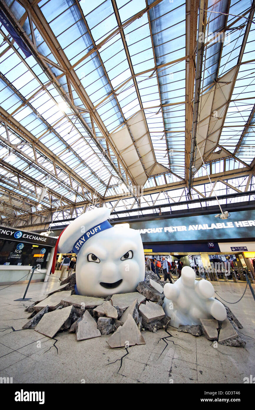 Giant marshmallow man from ghostbusters immagini e fotografie stock ad