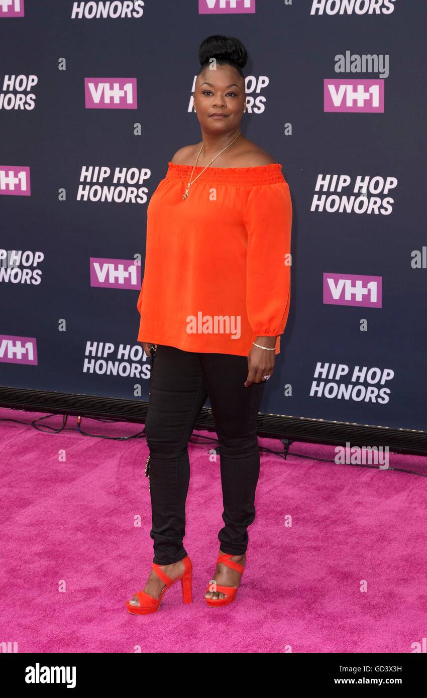 Roxanne Shante presso gli arrivi per VH1 Hip Hop Onorificenze: Tutti grandine il Queens, David Geffen Hall presso il Lincoln Center di New York, NY Luglio 11, 2016. Foto di: Lev Radin/Everett Collection Foto Stock