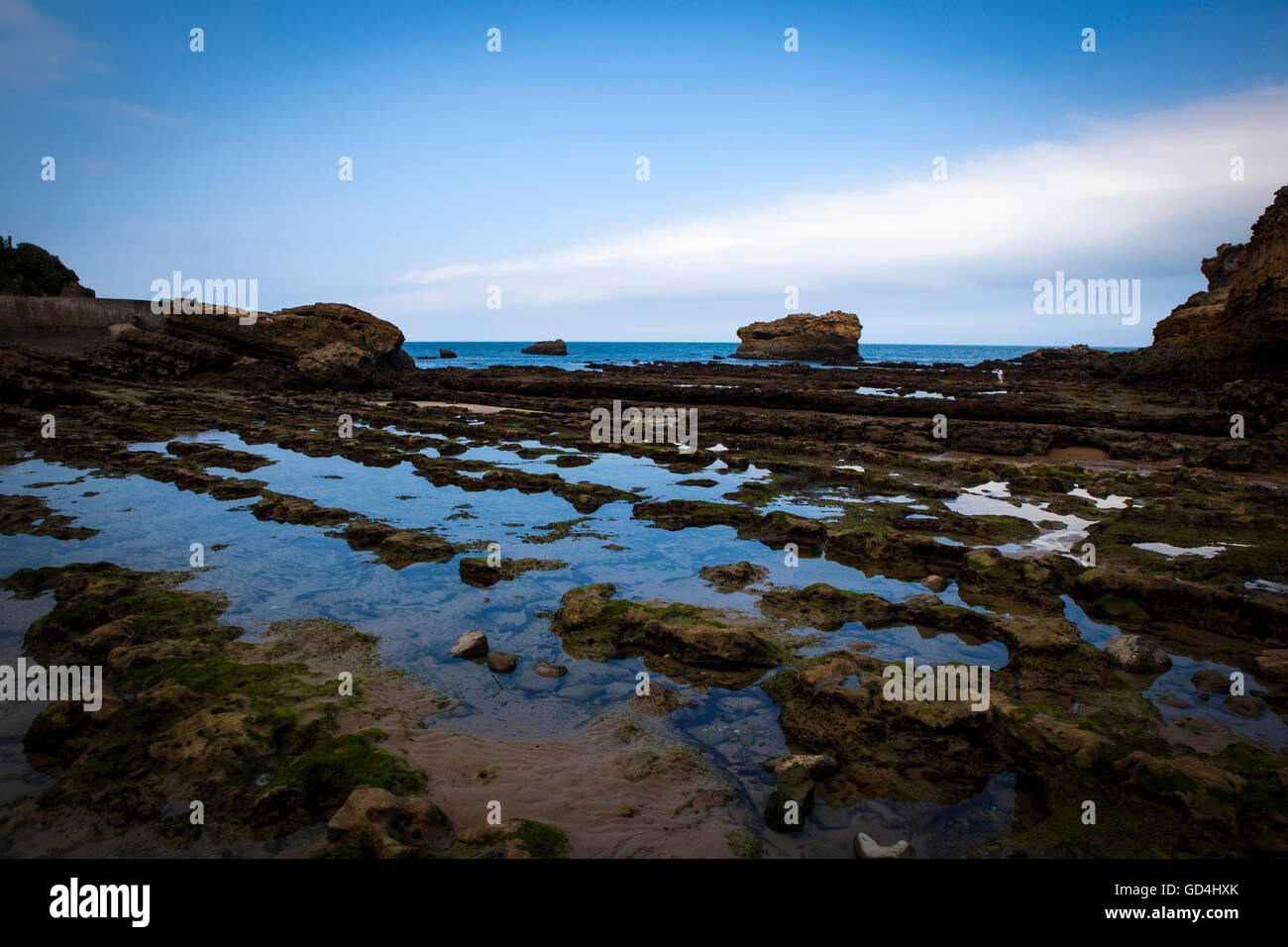 Biarritz a bassa marea, Port des pecheurs, Pays Basque, Francia Foto Stock