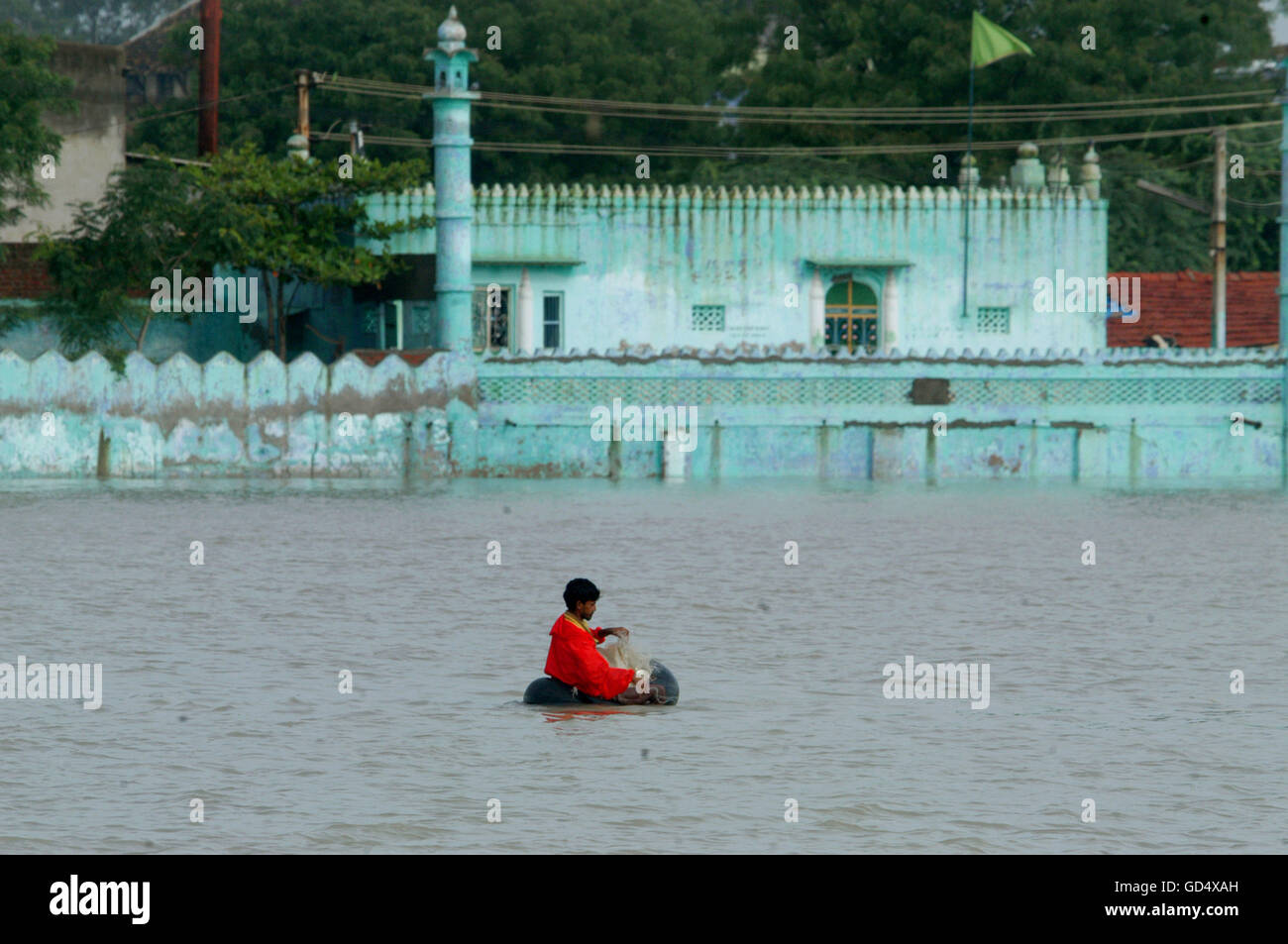 Alluvione ha colpito gli abitanti di un villaggio Foto Stock