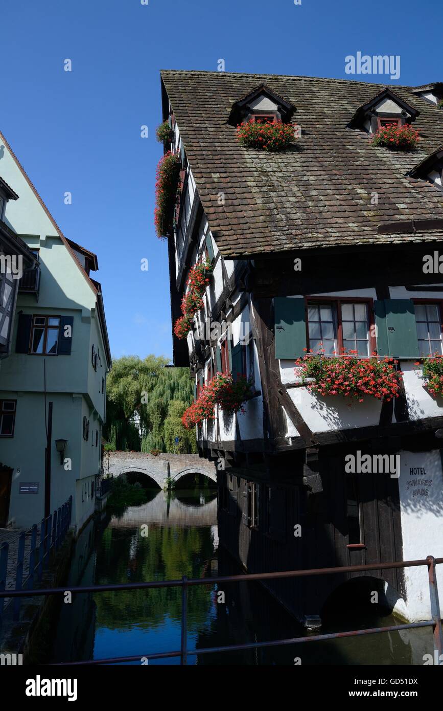 Das Schiefe Haus im Fischerviertel von Ulm, Ulm, Baden-Wuerttemberg, Deutschland, Europa Foto Stock