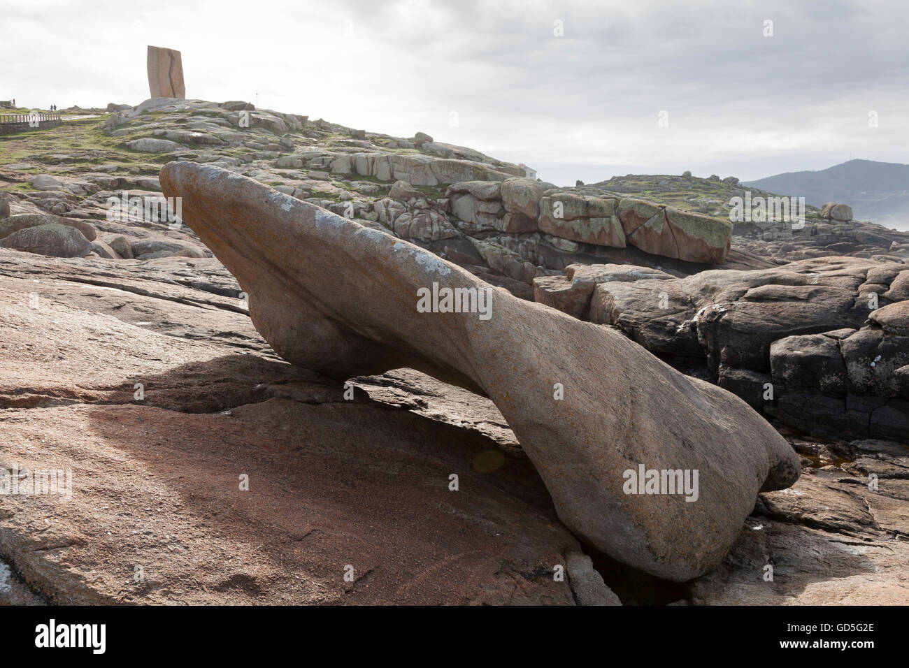 Muxía, Spagna: la roccia di Abalar presso il Santuario della Vergine della barca. Foto Stock