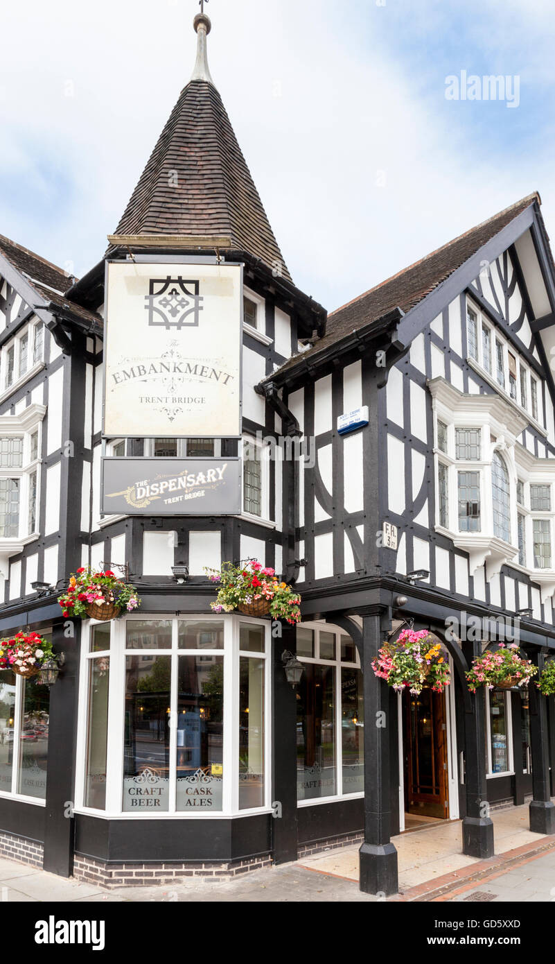 Il Terrapieno real ale pub, una grade 2 listed building, prati, Nottingham, Inghilterra, Regno Unito Foto Stock