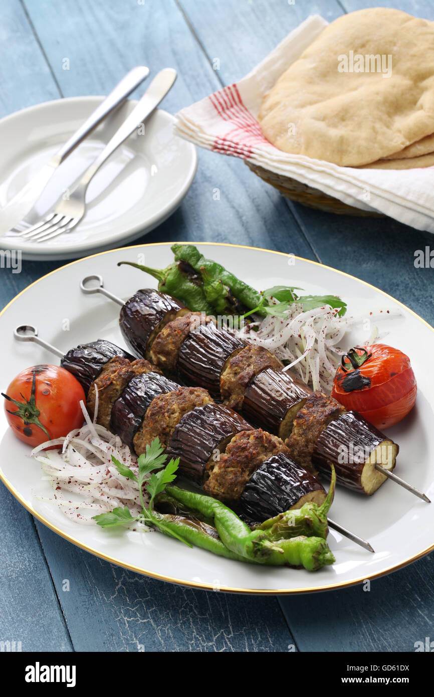 Le melanzane kebab, patlican kebab, cucina turca Foto Stock
