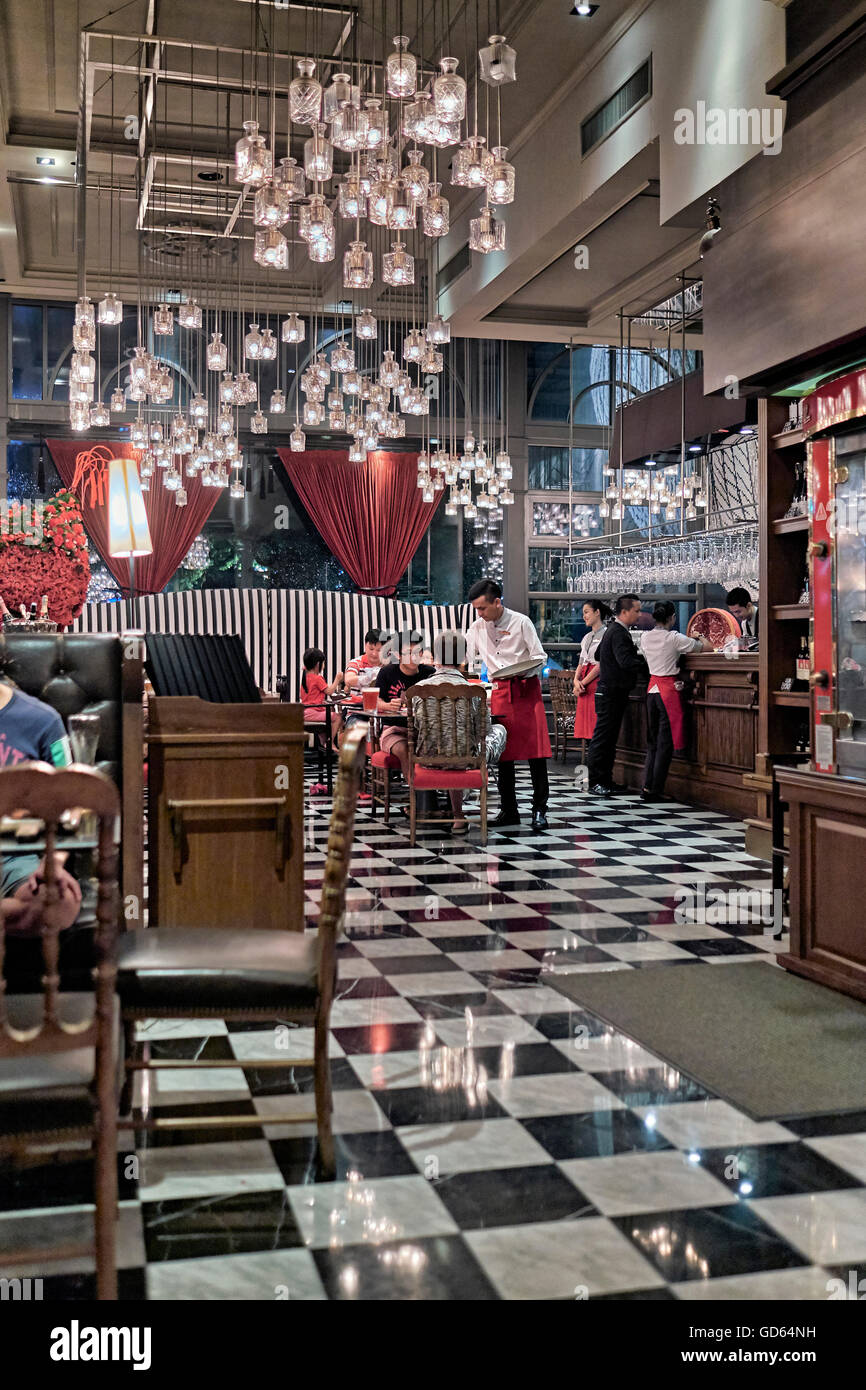 Interni moderni di un ristorante boutique. Thailandia, S. E. Asia Foto Stock