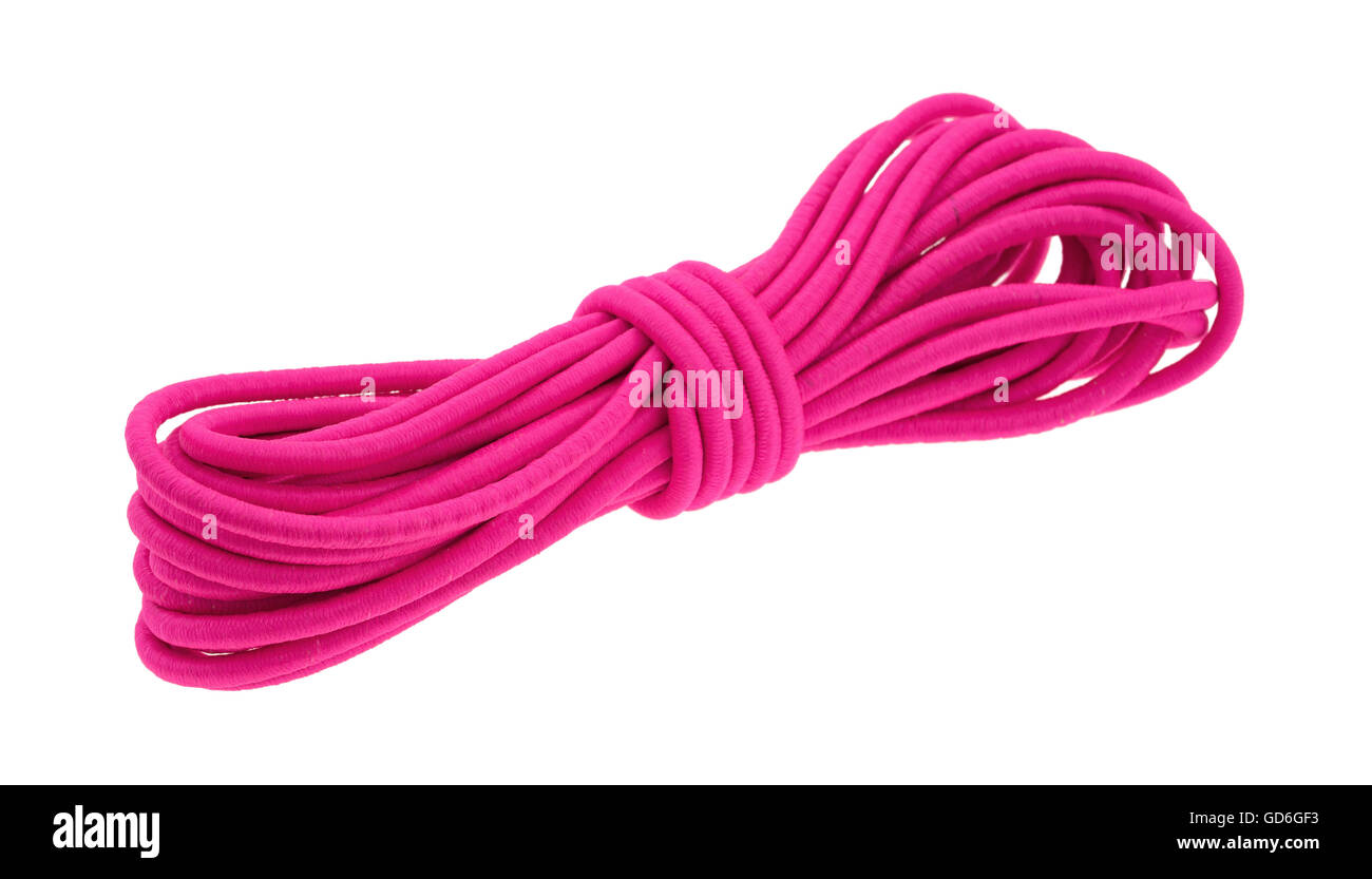 Una rosa un cavo elastico avvolto ordinatamente isolato su uno sfondo bianco. Foto Stock
