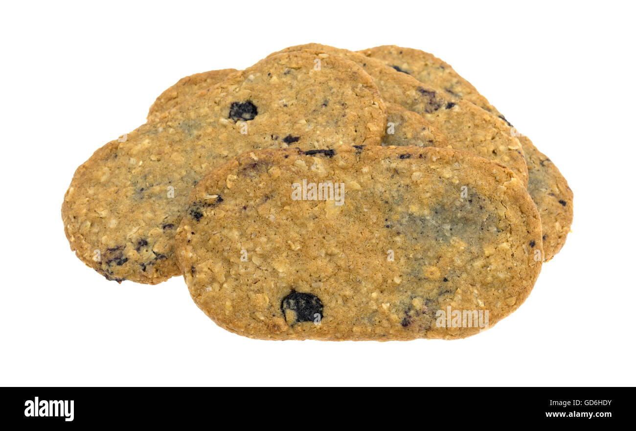 Vista laterale di un mirtillo wafer cookies isolato su uno sfondo bianco. Foto Stock