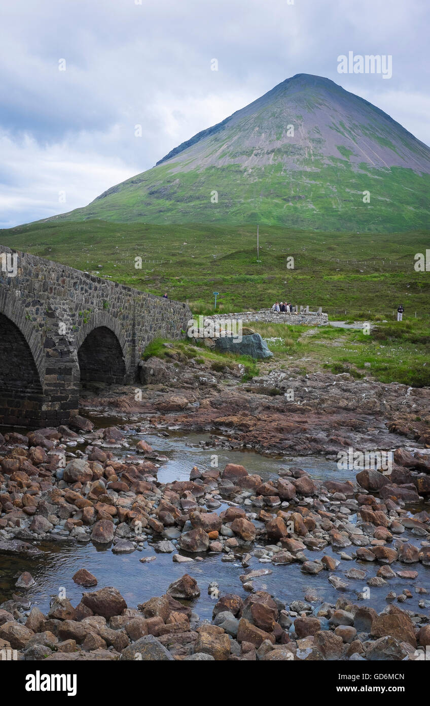 Il Ponte Vecchio, Sligachan - Isola di Skye Foto Stock