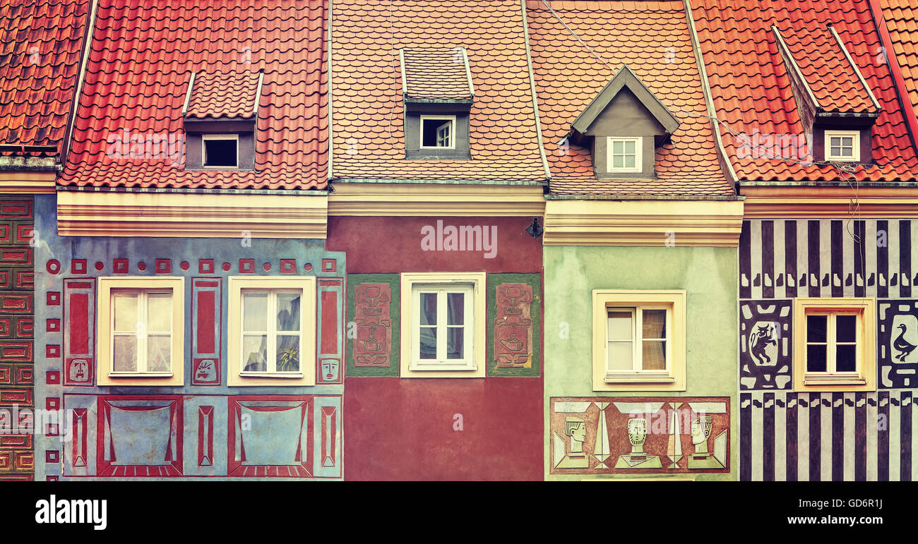 Retrò tonica case colorate su Poznan Old Market Square, Polonia. Foto Stock