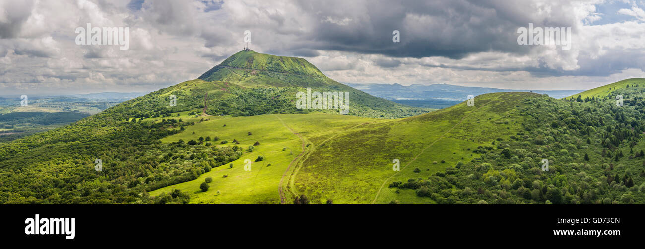 Puy-de-Dome Vulcano da Puy de Pariou, Auvergne, Francia Foto Stock