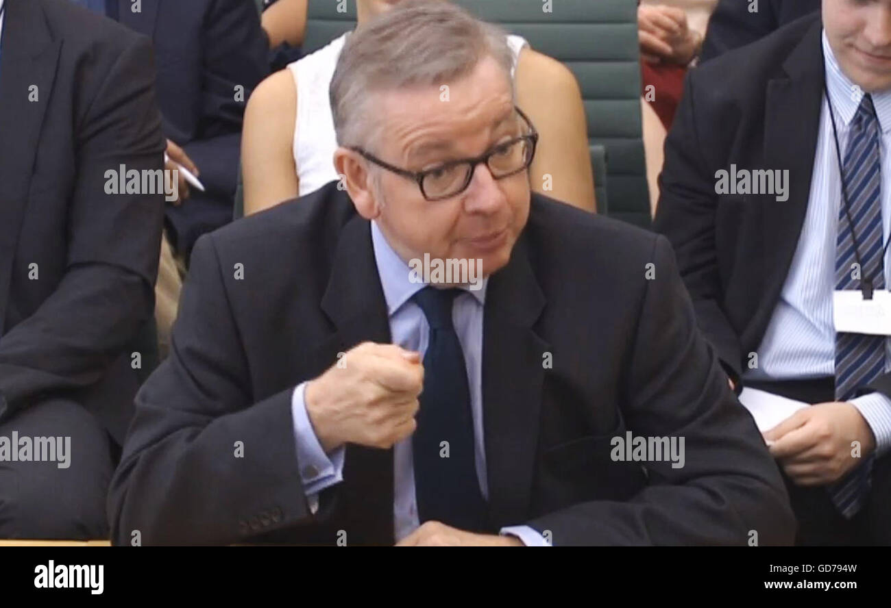 Giustizia segretario Michael Gove dà evidenza alla Commons giustizia Comitato in Westminster, Londra, alla radicalizzazione nelle carceri e di altre questioni di prigione. Foto Stock