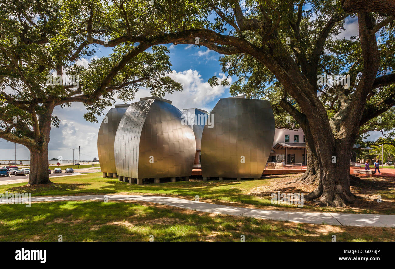 L'OHR-O'Keefe Museo di Arte progettato dall architetto Frank Gehry come un omaggio al Maestro vasaio George E Ohr Foto Stock