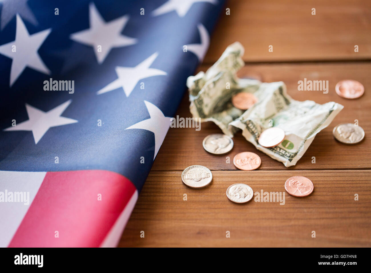 Close up della bandiera americana e denaro Foto Stock