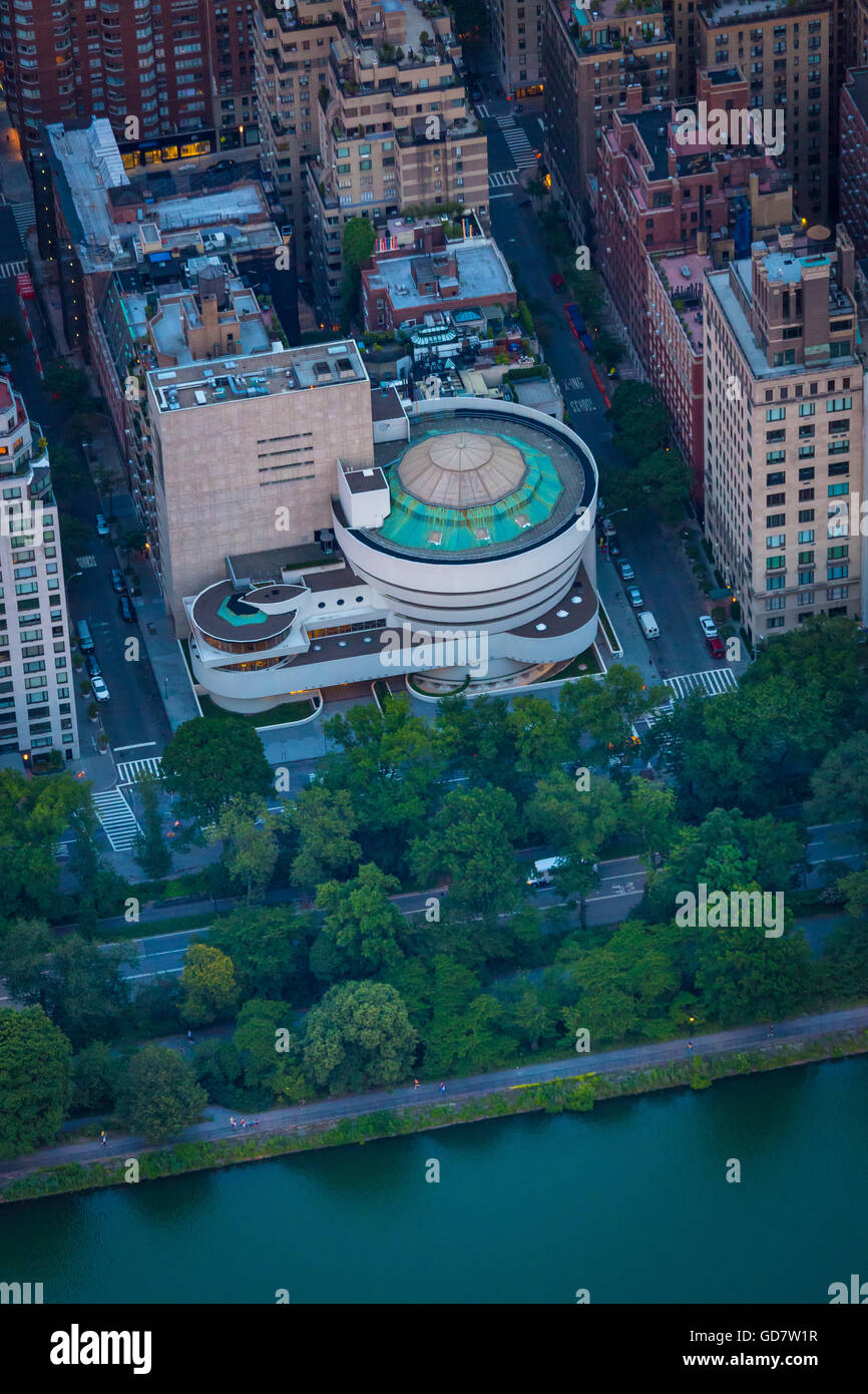 Il Solomon R Guggenheim Museum, spesso indicato come il Guggenheim è un'arte museo situato nella città di New York Foto Stock