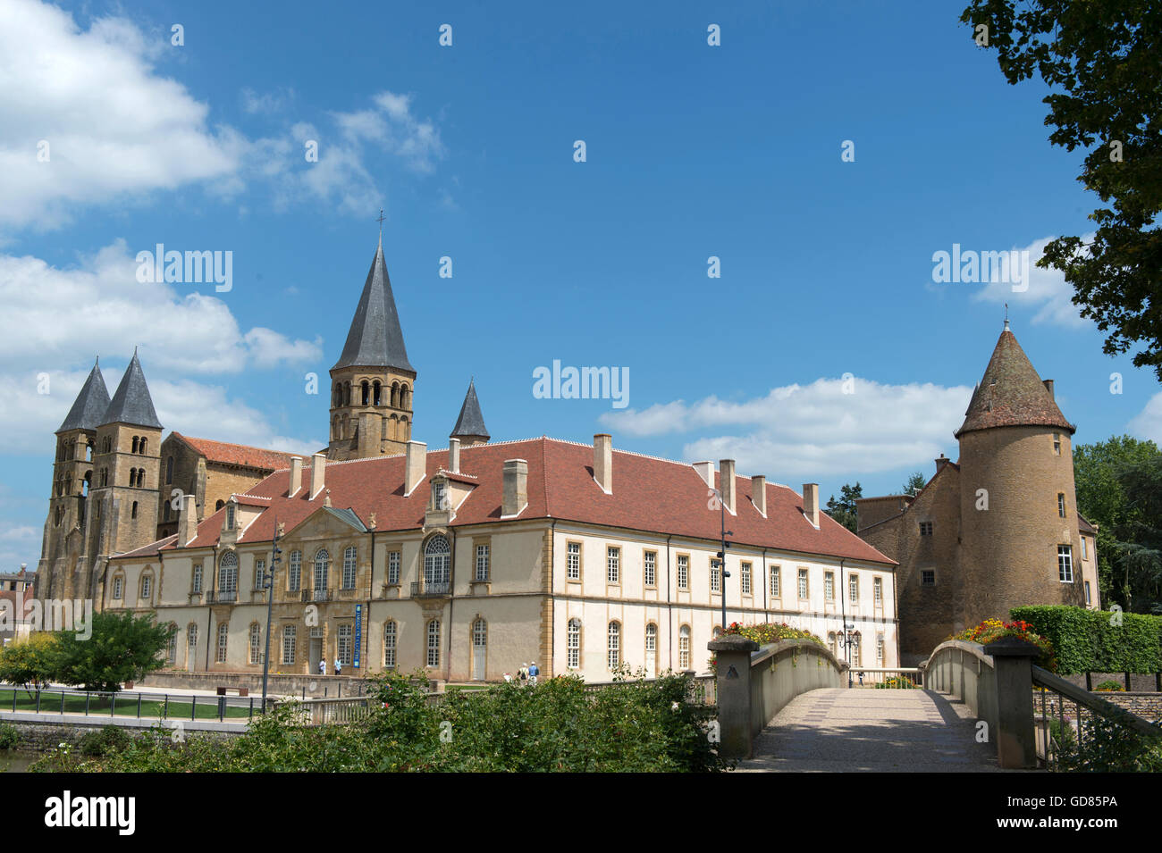 L'Europa, Francia, Saône et Loire, Paray.le-Monial, Sacre Coeur basilica Foto Stock