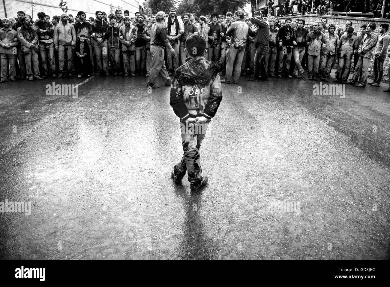 Giorno di Ashura è il decimo giorno di Muharram nel calendario islamico e segna il culmine del ricordo di Muharram Foto Stock