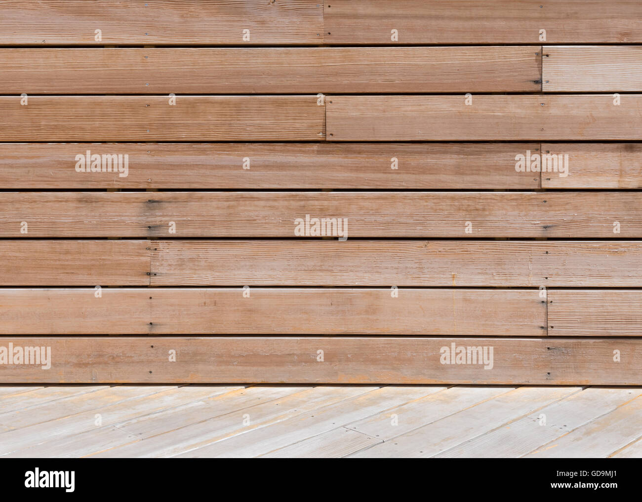 Decking scheda Texture di parete interseca diagonalmente con pavimento in legno Foto Stock