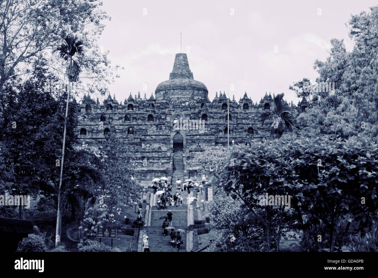 Il Borobudur 72 Stupa Foto Stock