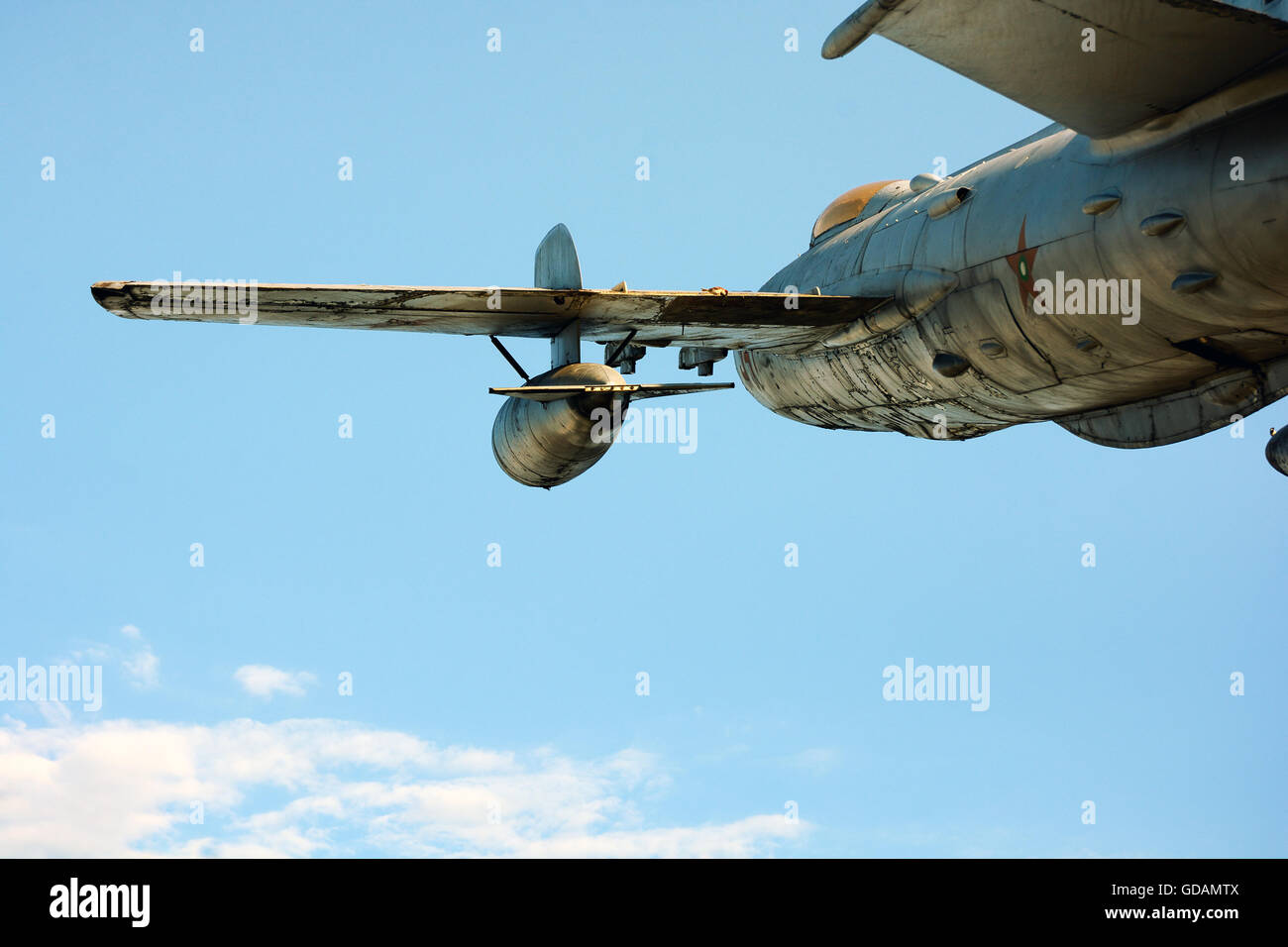 Vecchio combattente sovietica shot dal di sotto vicino fino Foto Stock