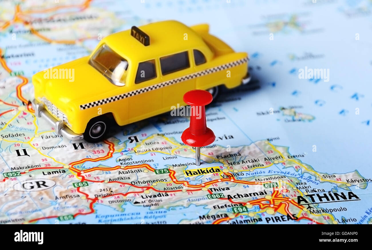 Close up Halkida , Grecia mappa e taxi toy - Concetto di viaggio Foto Stock
