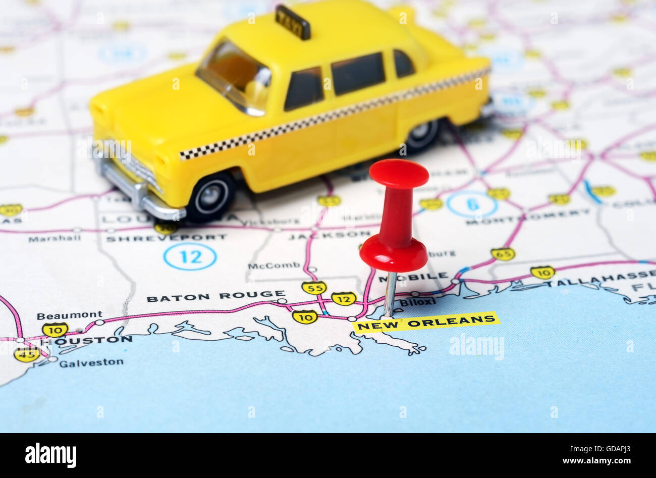 Close up di New Orleans USA mappa con perno rosso e taxi auto - Concetto di viaggio Foto Stock