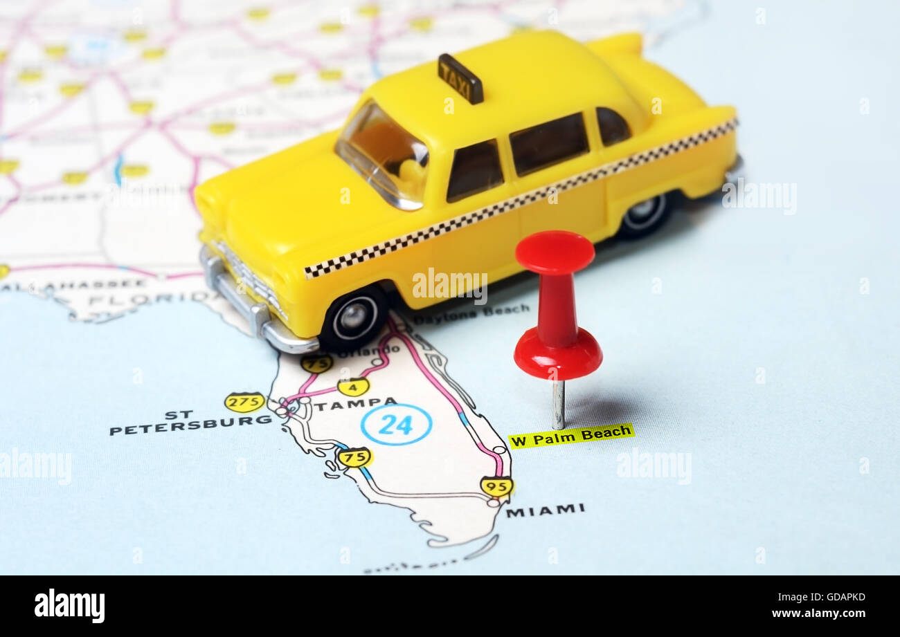 Close up di Palm Beach Mappa USA con perno rosso e taxi - Concetto di viaggio Foto Stock