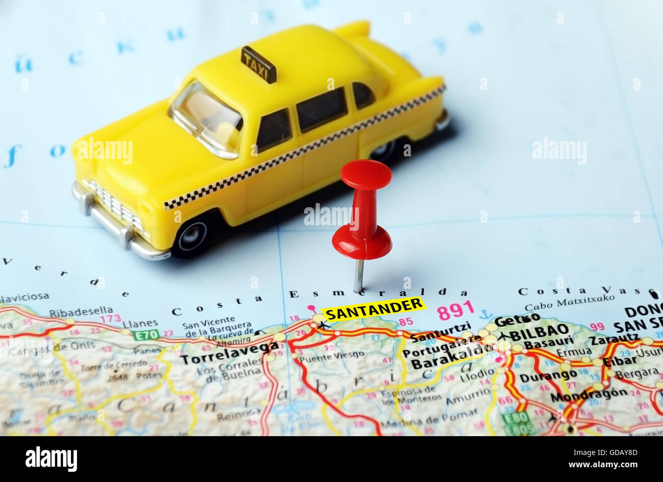Close up di Santander ,Spagna mappa taxi e perno rosso - Concetto di viaggio Foto Stock