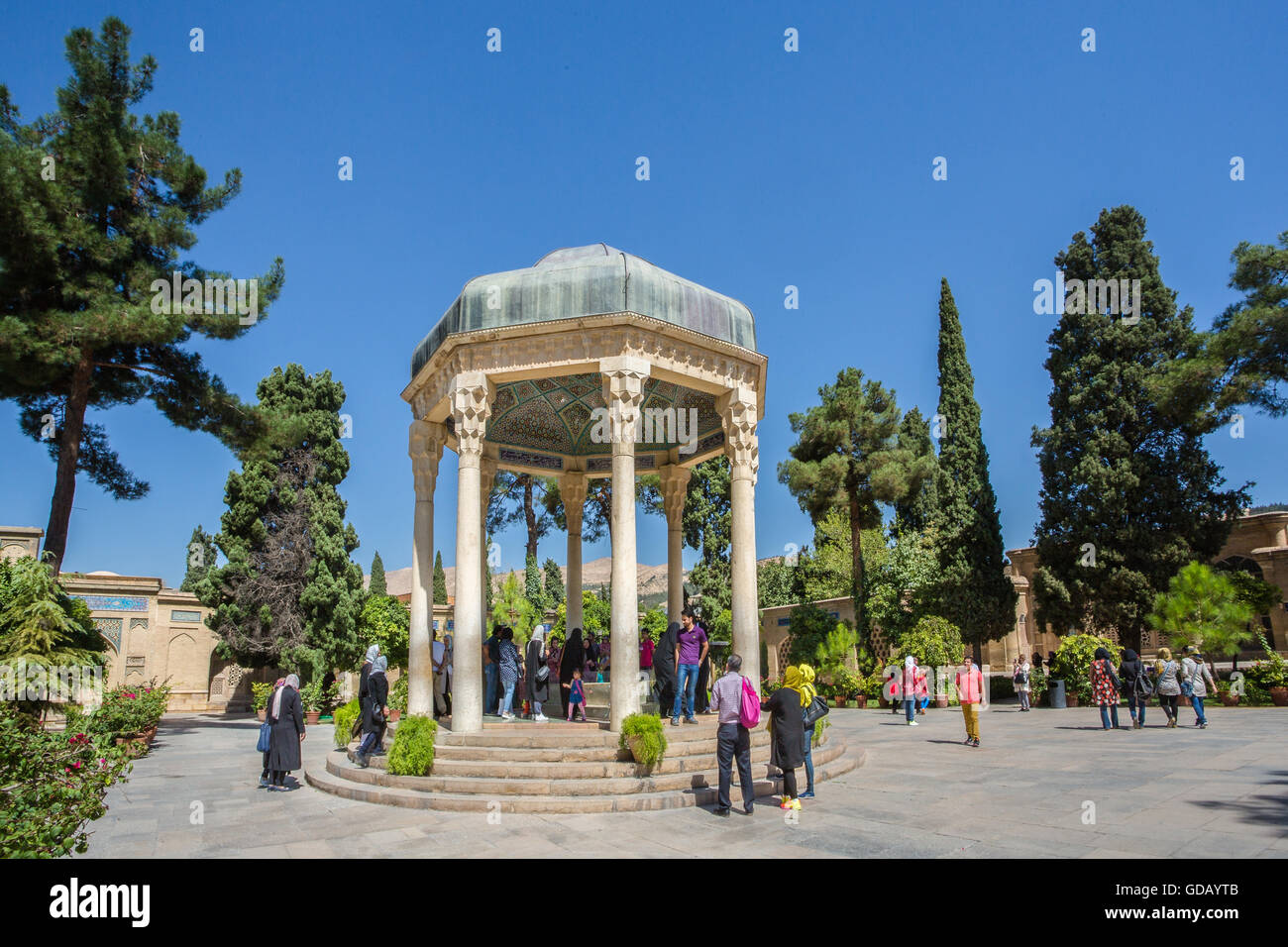 Iran,Shiraz città,Aramgah-e Mausoleo di Hafez e giardini Foto Stock