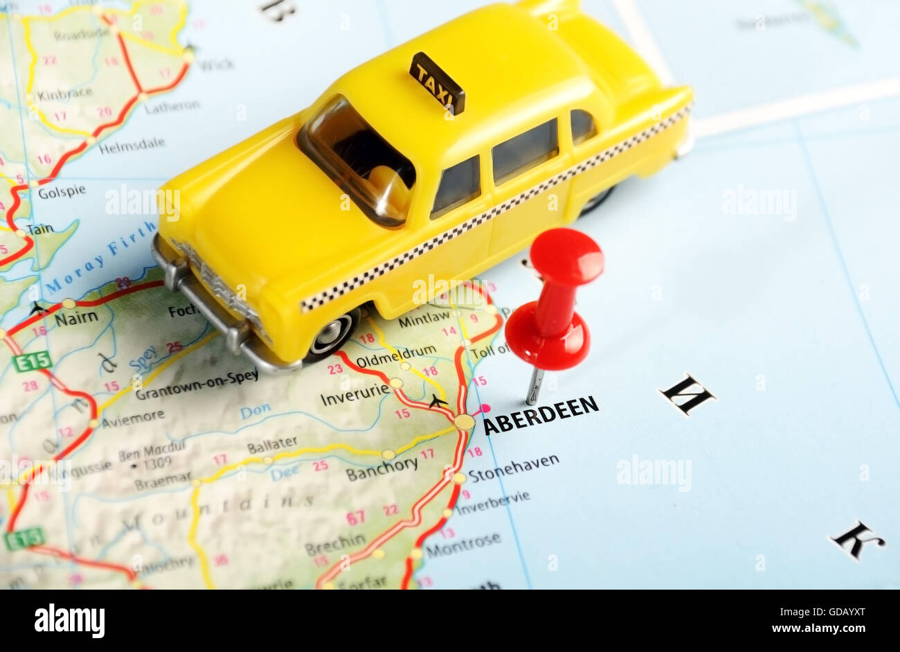 Aberdeen Scotland ,Regno Unito mappa e taxi auto - Concetto di viaggio Foto Stock