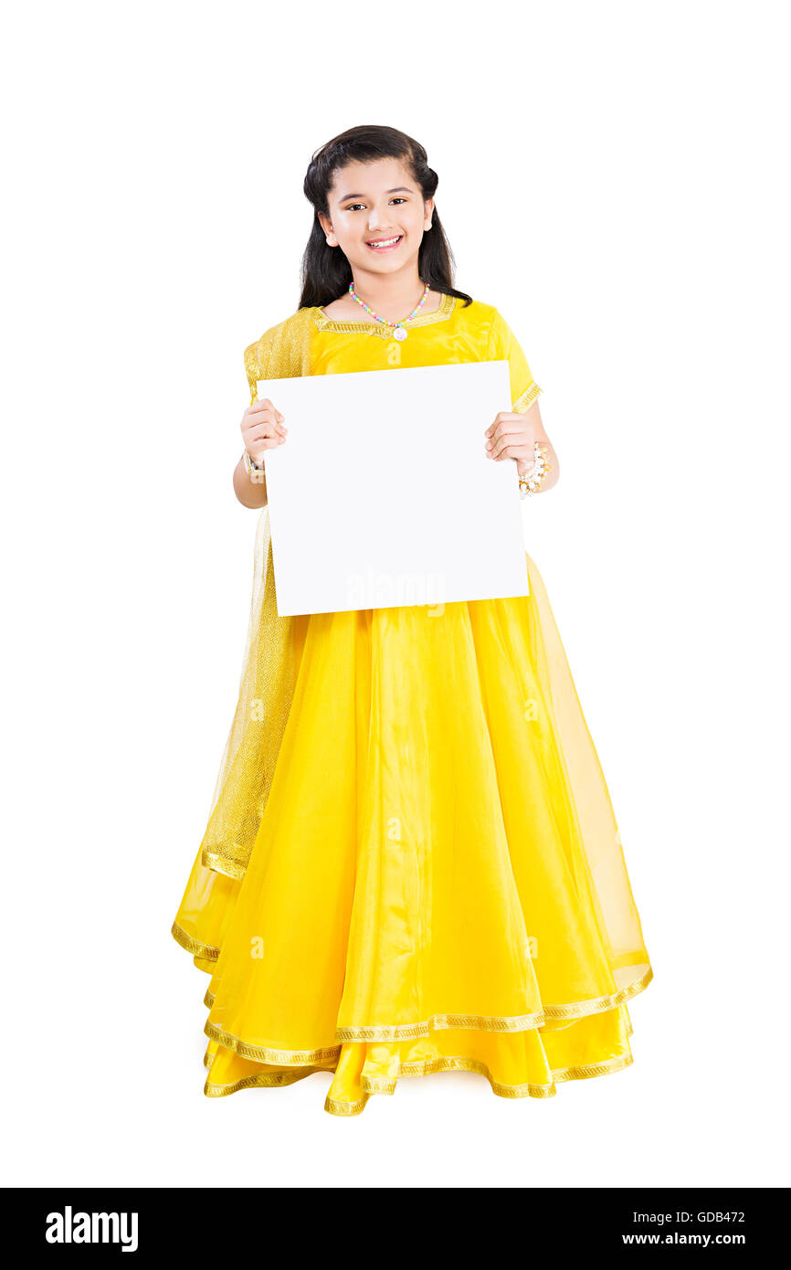 1 bella ragazza di capretto Diwali Festival permanente della scheda messaggio mostra Foto Stock