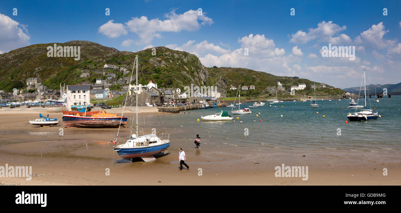 Regno Unito Galles, Gwynedd, Barmouth, Porto, Vista panoramica da Ynys Brawd Foto Stock