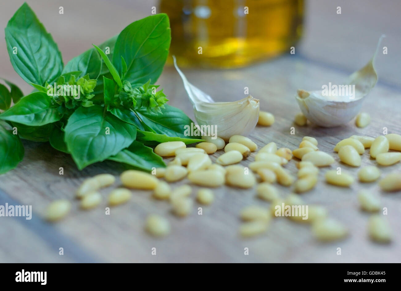 Ancora in vita del pesto alla genovese ingedients. Foto Stock
