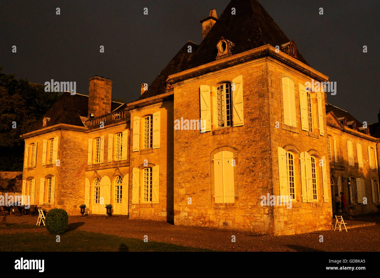 Chateau illuminata di notte Foto Stock