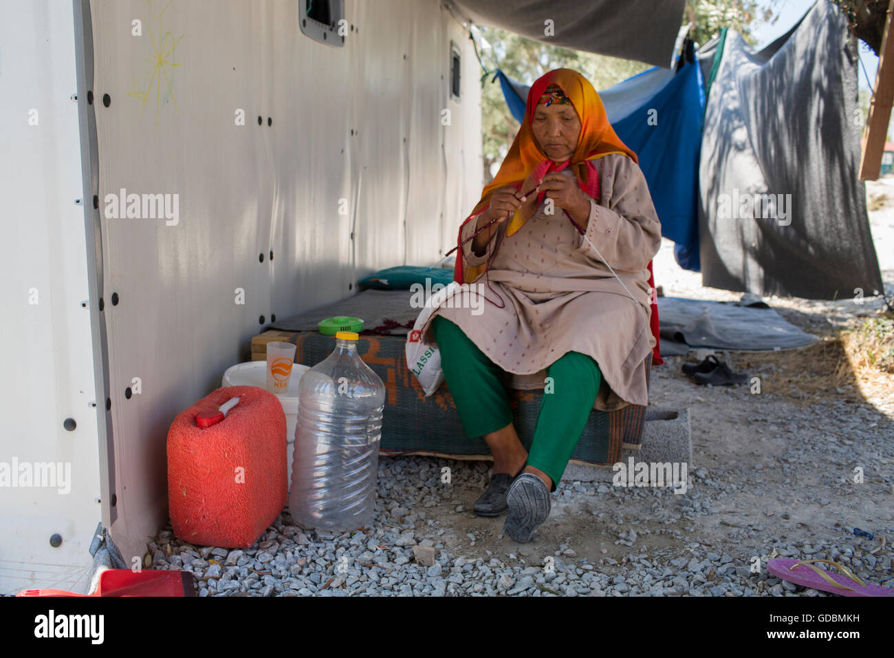 Iracheno, afgane e rifugiati siriano in Kara Tepe Refugee Camp di Lesbo, Grecia Foto Stock