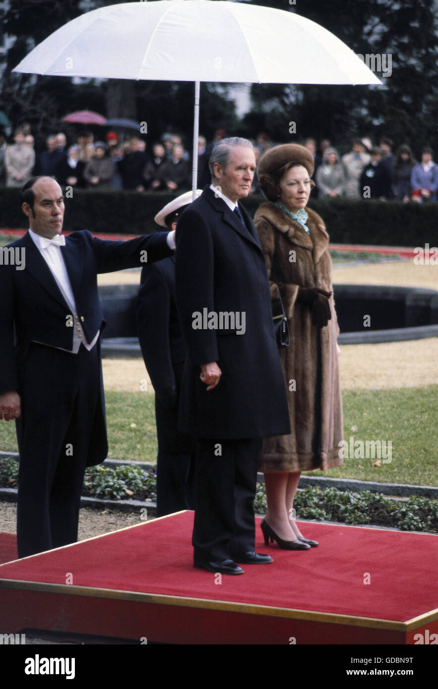 Beatrix, * 31.1.1938, Regina dei Paesi Bassi dal 30.4.1980, Visita di Stato in Germania Ovest, receiption dal Presidente federale Carl Carstens, aprile 1982, Foto Stock