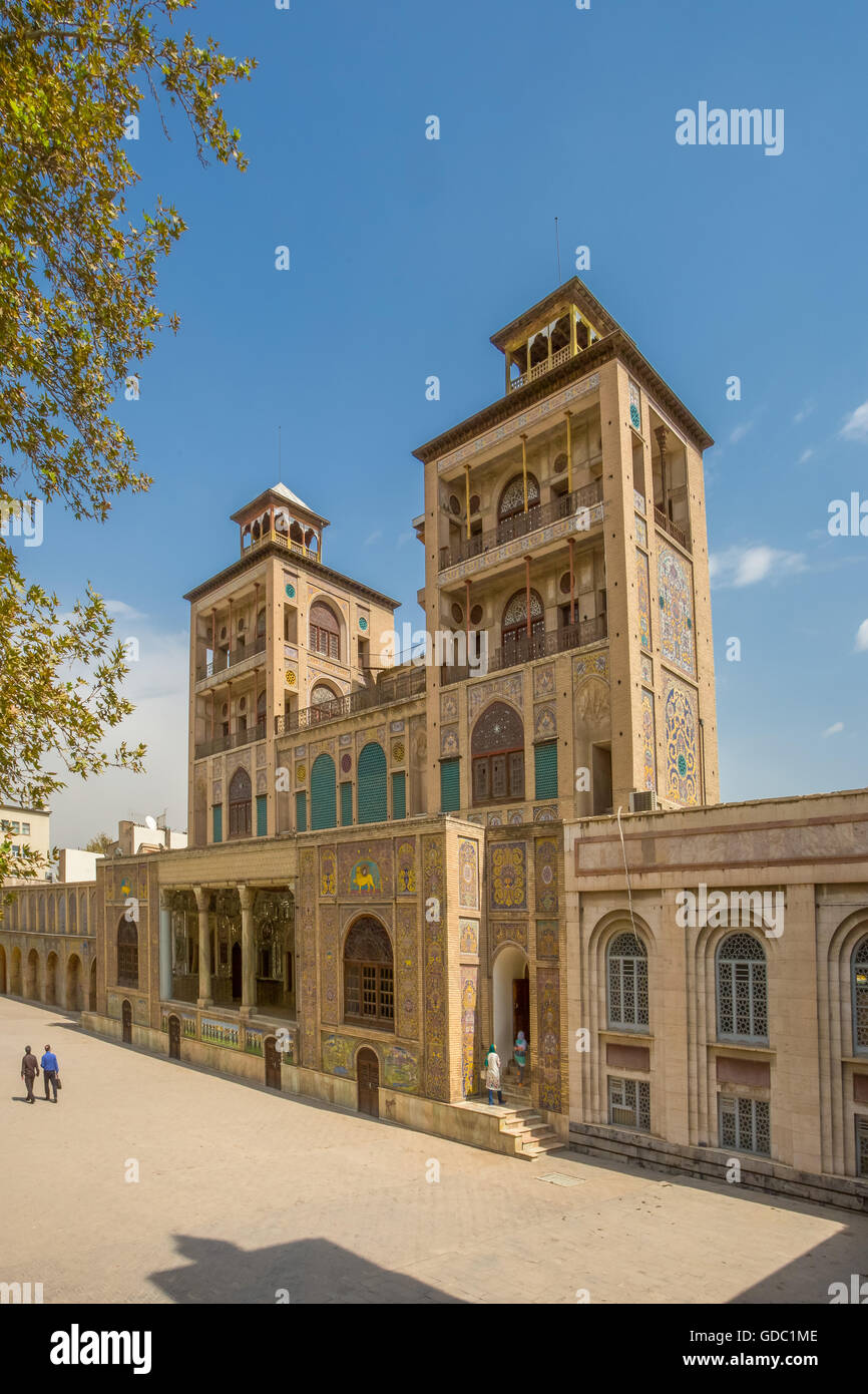 Iran,città di Teheran,Golestan Palace complesso,Shams-Al Emarat (edificio del sole). Foto Stock