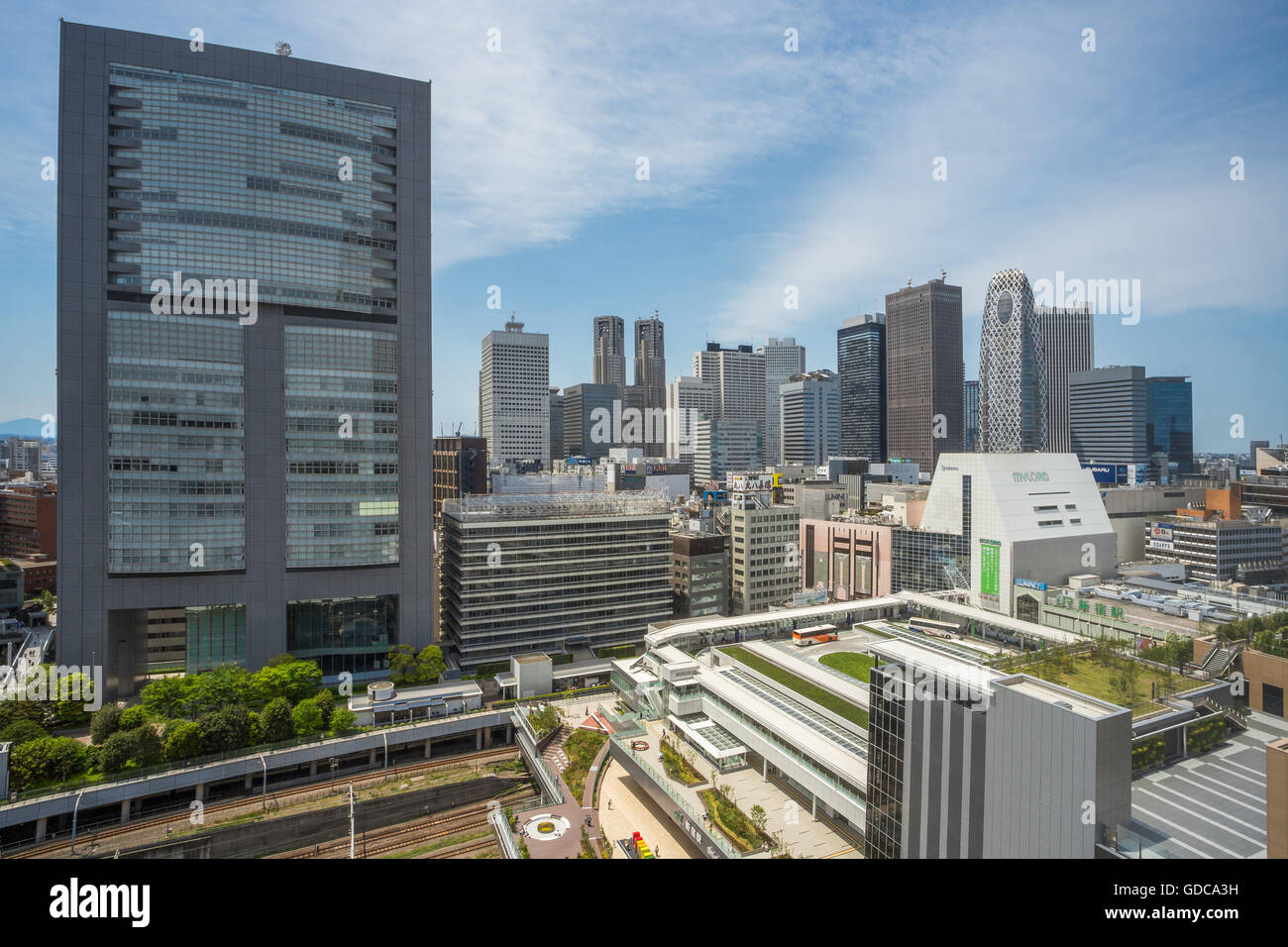 Giappone,Tokyo City,quartiere di Shinjuku,Stazione di Shinjuku ingresso sud,Nuovo Shinjuku Stazione Bus Foto Stock