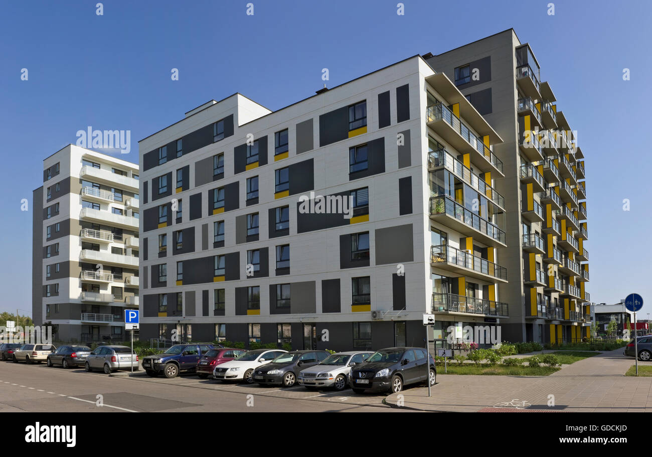 VILNIUS, Lituania - 26 giugno 2016: il nuovo standard moderno casa modulare con un basso costo di piccole dimensioni con appartamenti per giovani familie Foto Stock