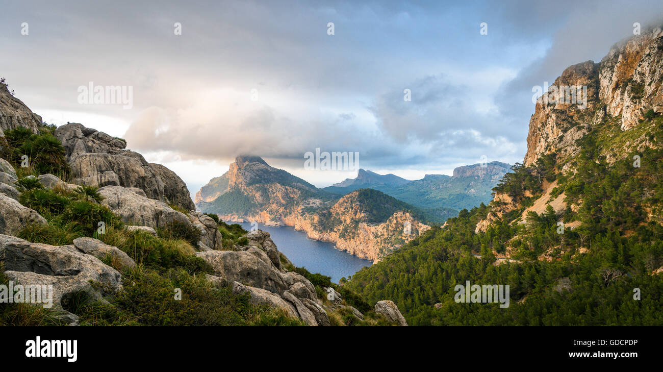Moody suset a Cap de Formentor Foto Stock