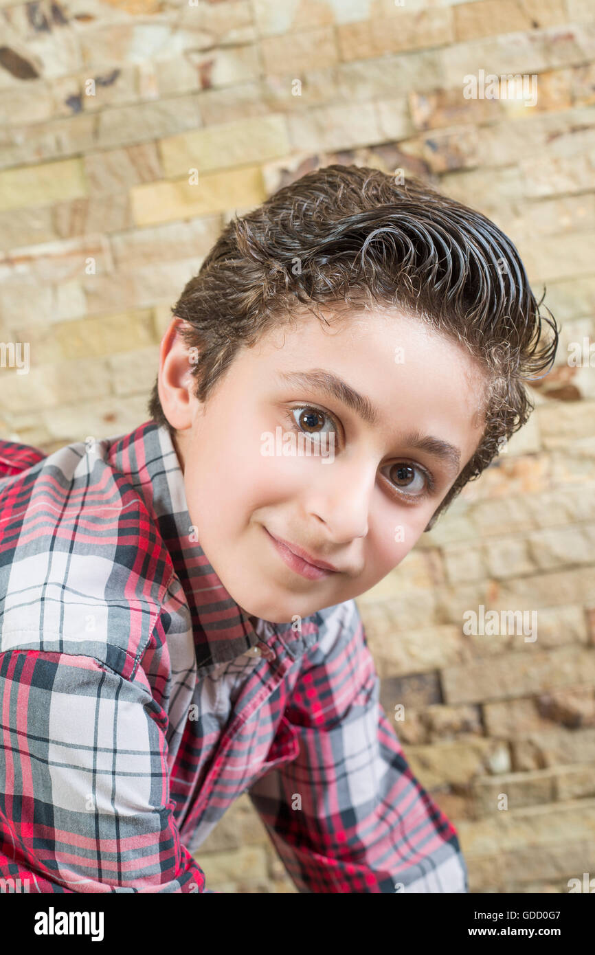 Ritratto di un bambino felice sorridente Foto Stock