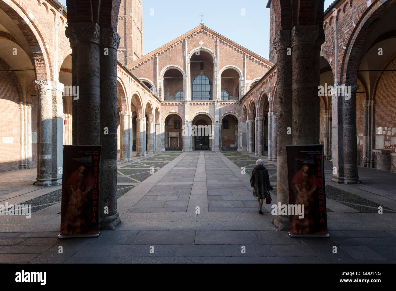 L'Italia, Lombardia, Milano, chiesa di Sant'Ambrogio Foto Stock