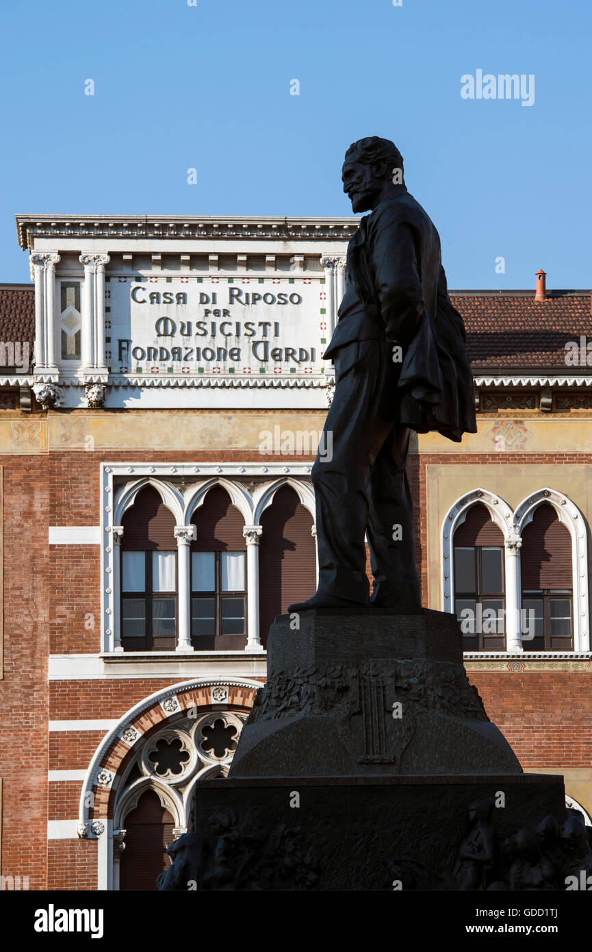 L'Italia, Lombardia, Milano, Piazza Buonarroti, Casa di Riposo Fondazione Verdi Foto Stock