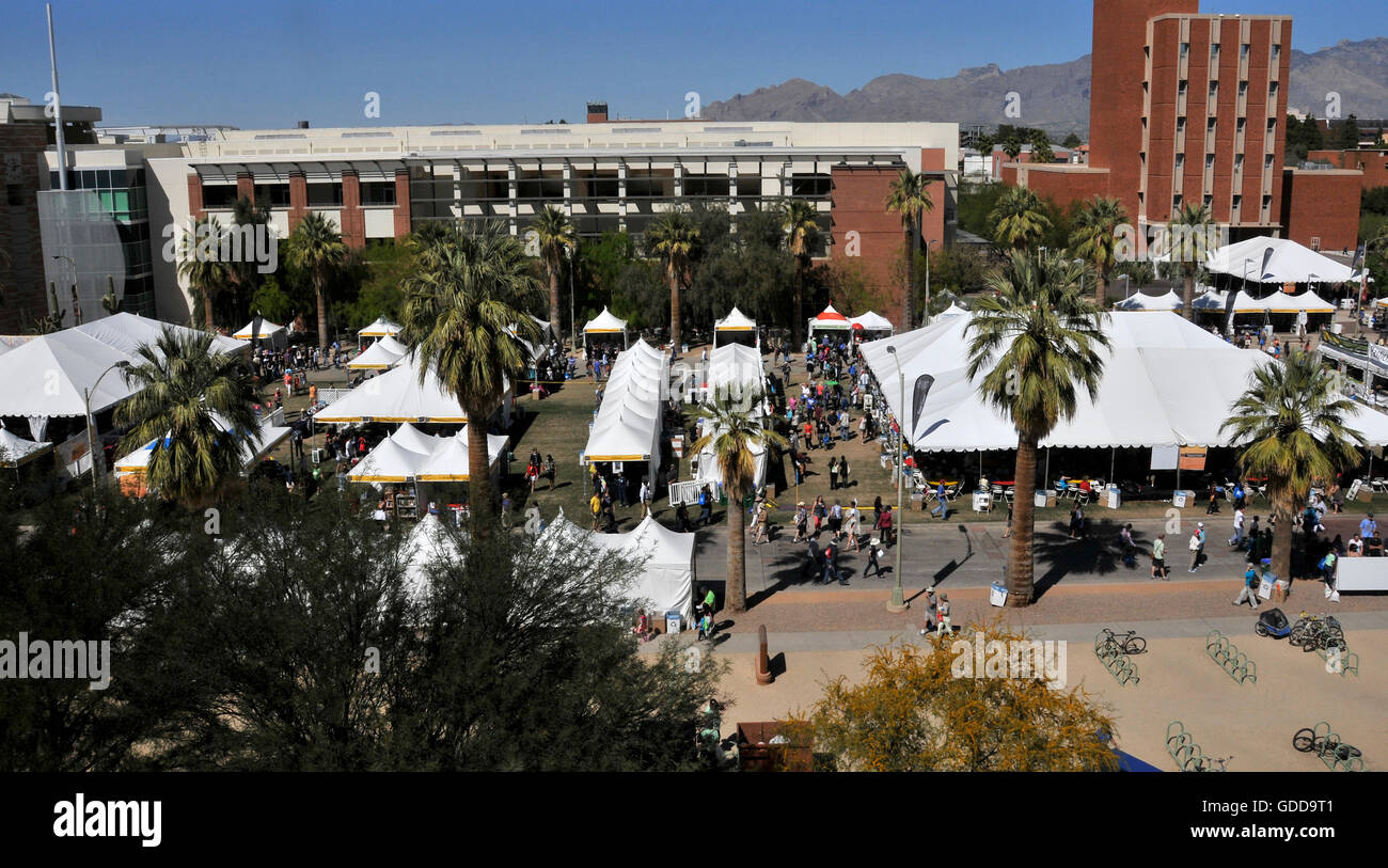 Il Festival di Tucson di libri presso la University of Arizona è un annuale evento di due giorni in Tucson, Arizona, Stati Uniti. Foto Stock