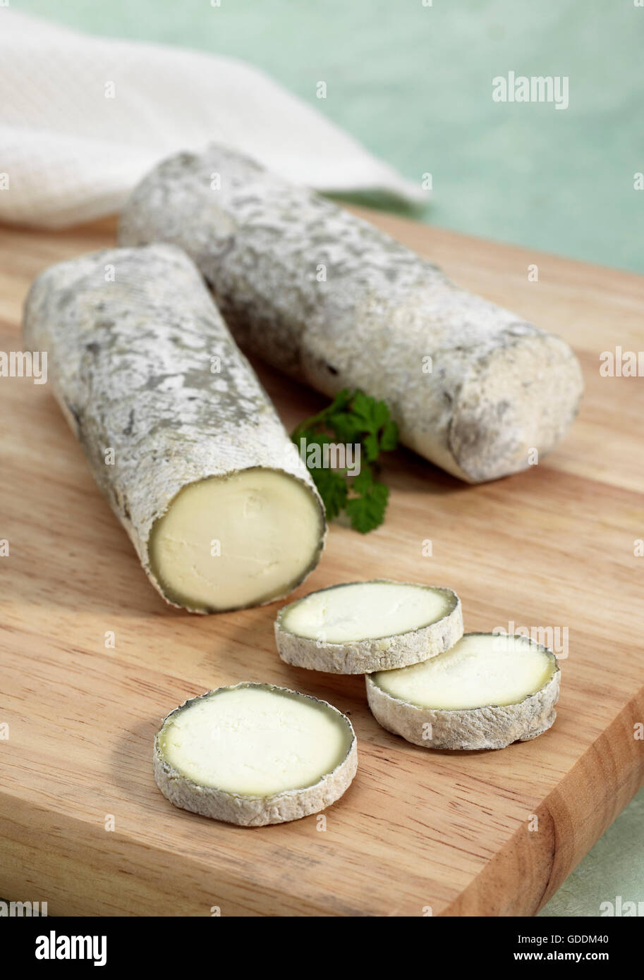Formaggio francese chiamato Sainte Le Maure de Touraine, formaggio prodotto con latte di capra Foto Stock