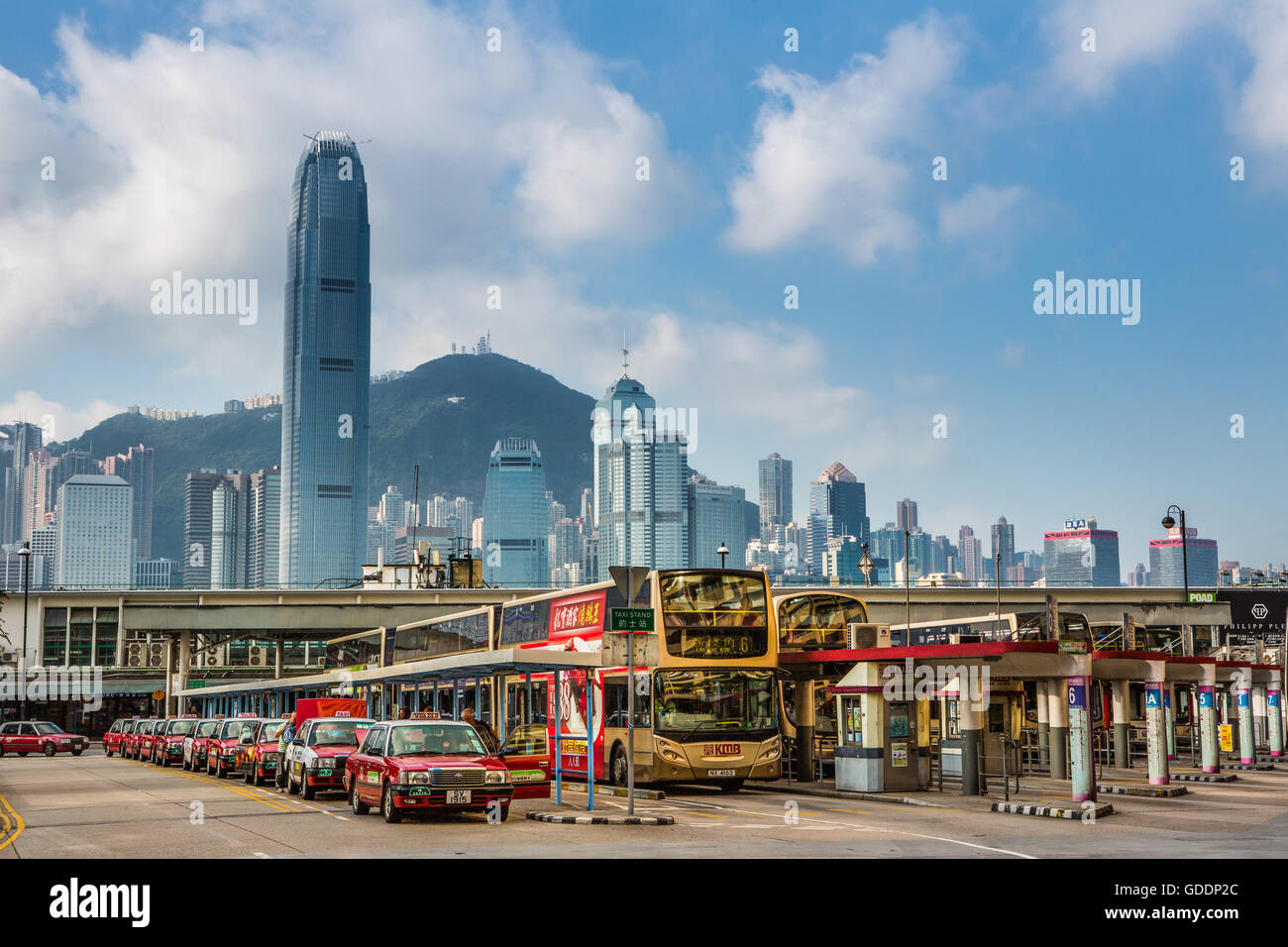 Della città di Hong Kong,distretto di Kowloon,Star Ferry Terminal degli Autobus Foto Stock