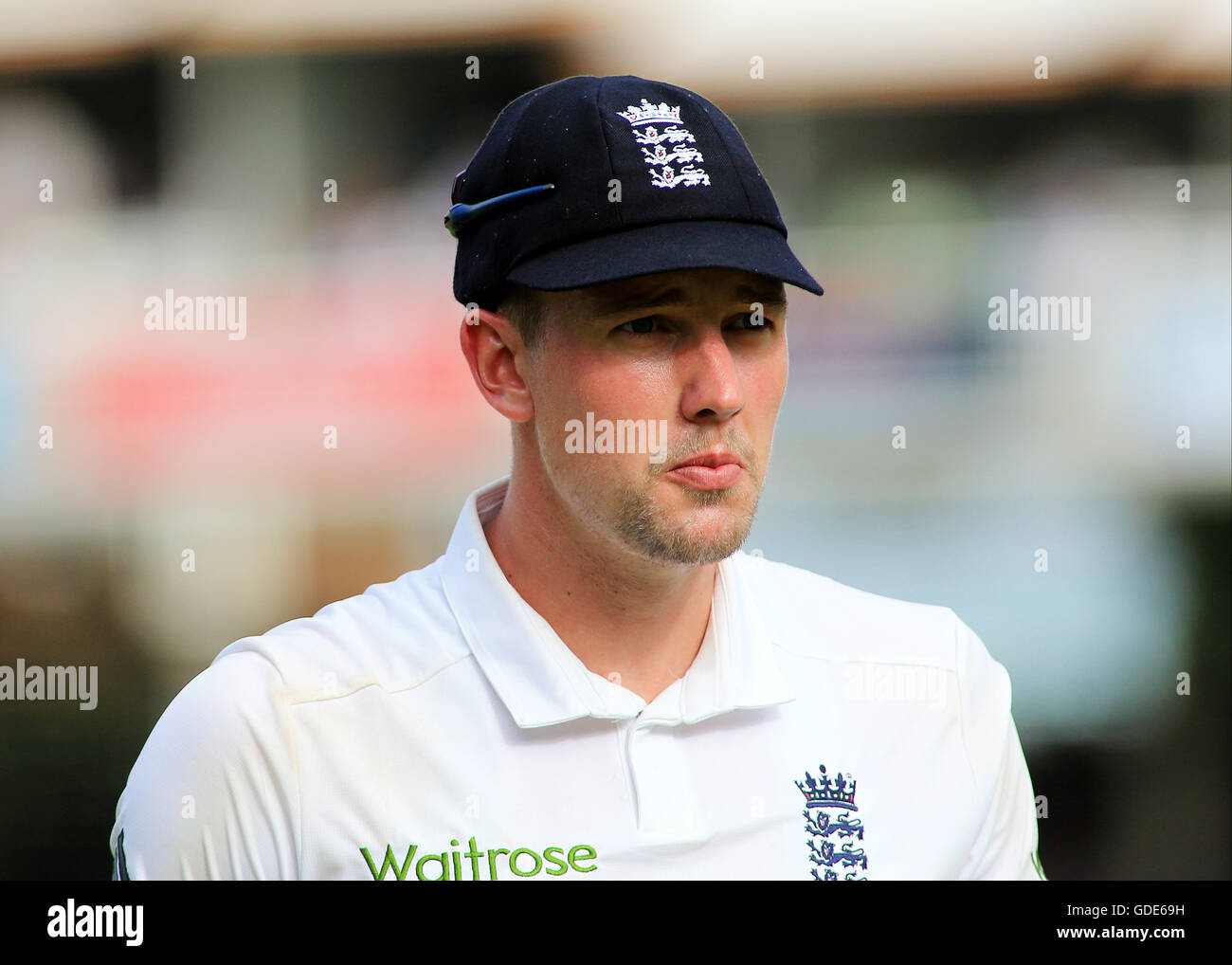 16.07.2016. Signore, Londra, Inghilterra. Il primo Investec Cricket Test Match. Tra Inghilterra e Pakistan. L'Inghilterra del esordiente fast bowler Jake sfera Foto Stock